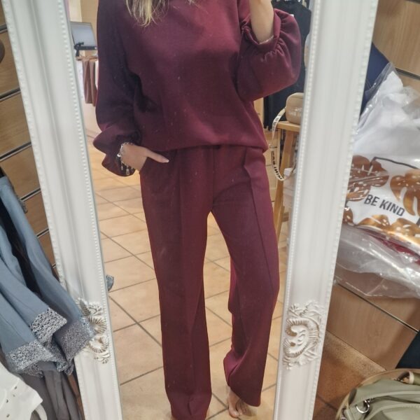 CONJUNTO CHÁNDAL OVERSIZE BURDEOS