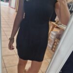 VESTIDO CORTO AJUSTADO NEGRO