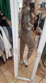 CONJUNTO CHÁNDAL ANCHO TAUPÉ - Imagen 2