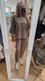 CONJUNTO CHÁNDAL ANCHO TAUPÉ - Imagen 3
