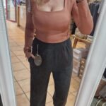 CAMISETA CORTA CON ALMOHADILLAS PECHO - ROSA