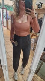 CAMISETA CORTA CON ALMOHADILLAS PECHO - ROSA