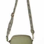 BOLSO VERDE CON CORREA ESTAMPADA