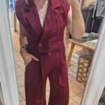 CONJUNTO CHALECO Y PANTALÓN PINZAS BURDEOS