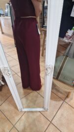 CONJUNTO CHALECO Y PANTALÓN PINZAS BURDEOS - Imagen 3