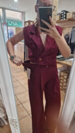 CONJUNTO CHALECO Y PANTALÓN PINZAS BURDEOS - Imagen 2