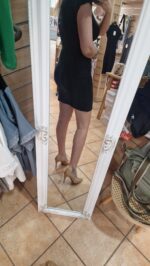 VESTIDO CORTO AJUSTADO NEGRO - Imagen 3